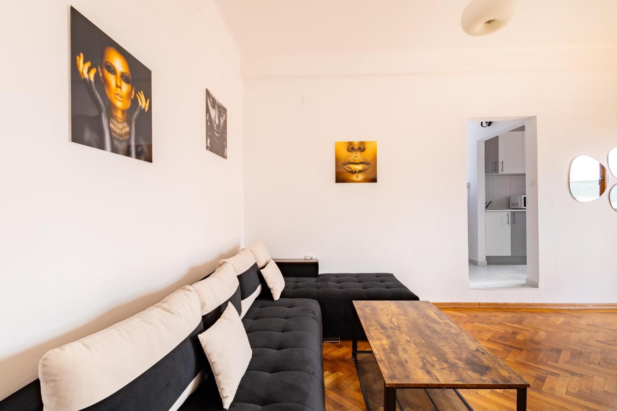 Downtown Victoria Apartments By Citybookings Bucareste Exterior foto