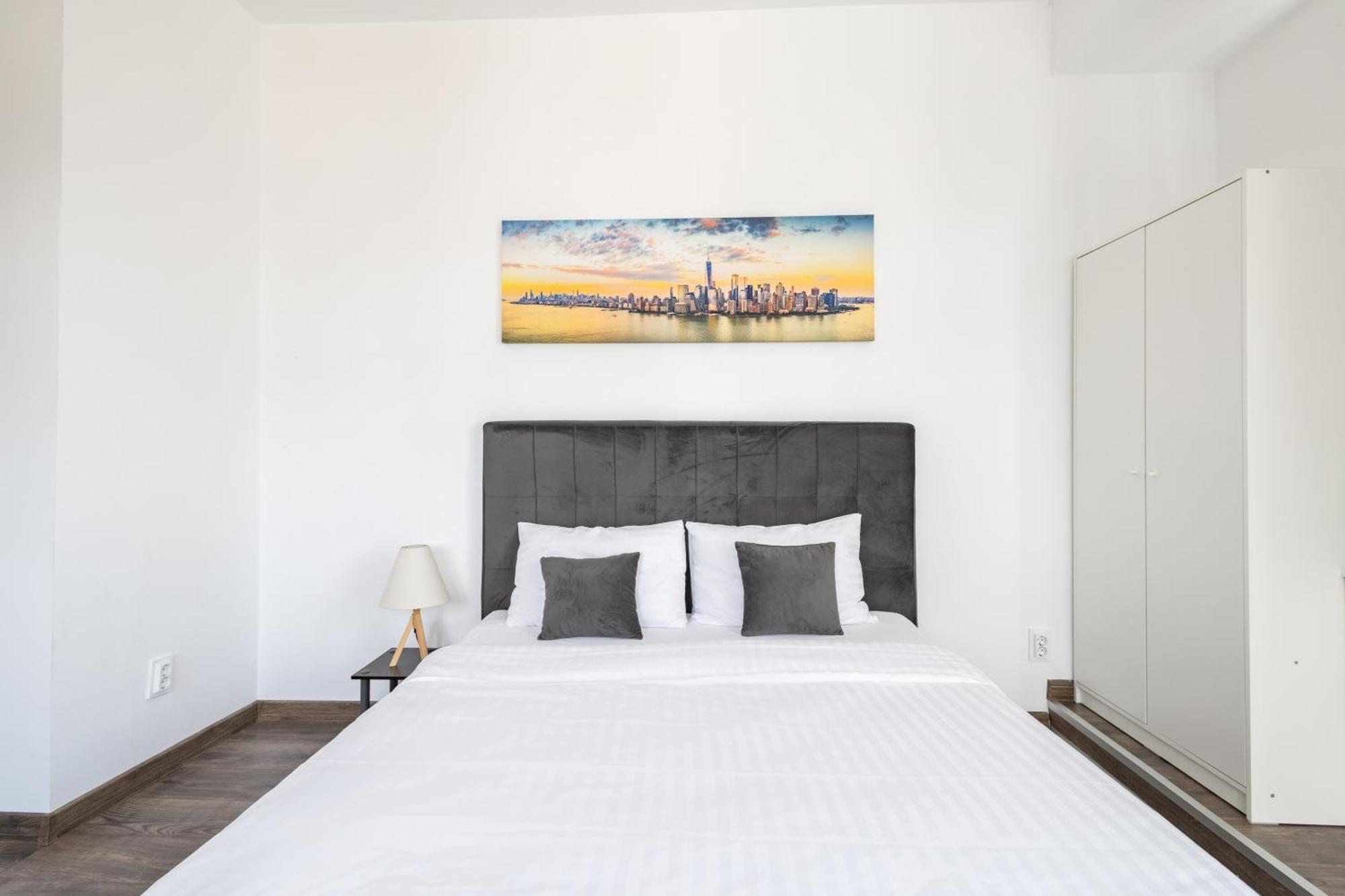 Downtown Victoria Apartments By Citybookings Bucareste Exterior foto